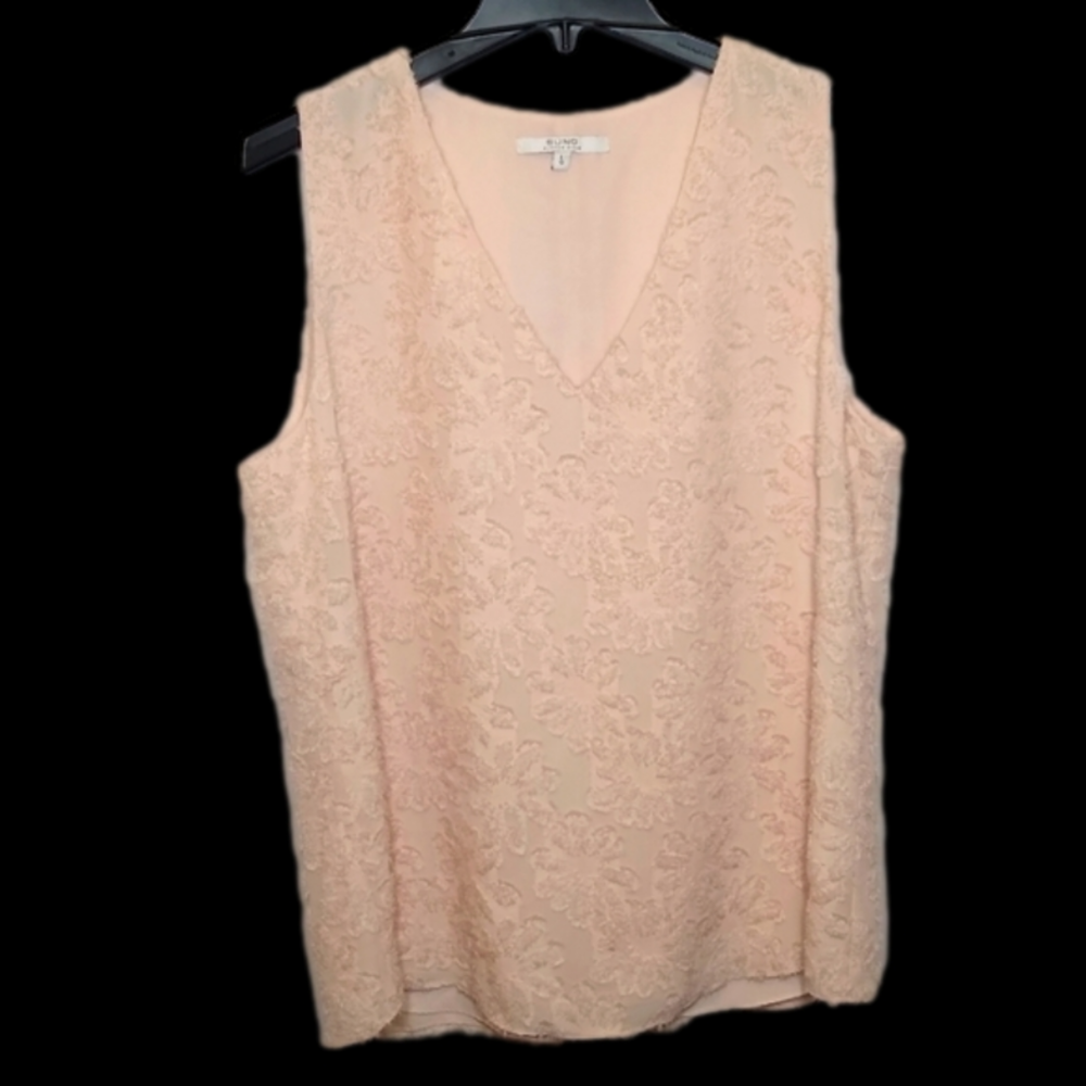 Alfred Sung V-neck Sleeveless Champagne Top, floral lace pattern, size L